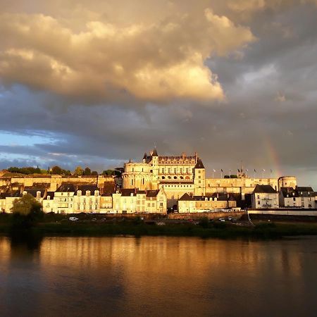 La Petite Lucette Amboise Exterior photo