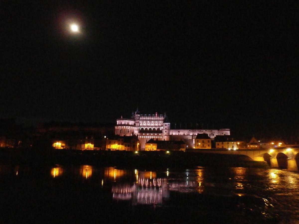 La Petite Lucette Amboise Exterior photo